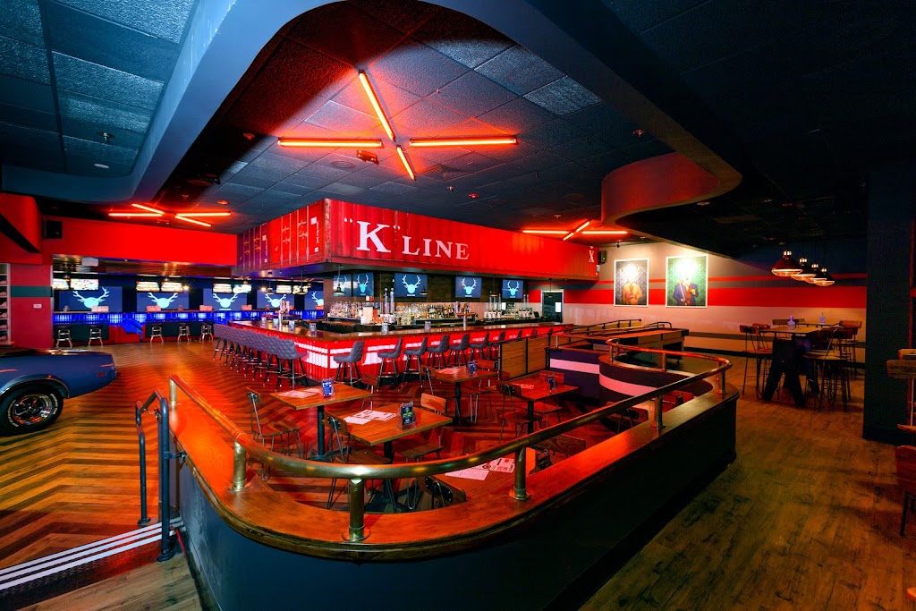 Bowlero Fresno | restaurant | 6450 N Blackstone Ave, Fresno, CA 93710, USA | 5594313711 OR +1 559-431-3711