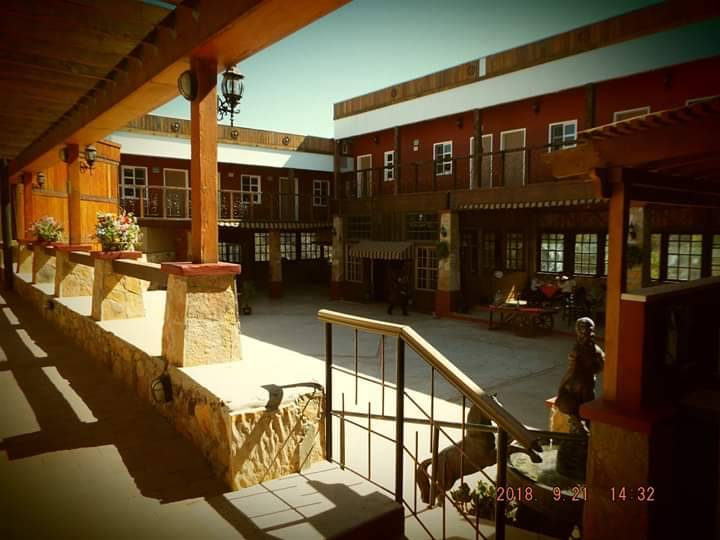 Rivera Restaurant | restaurant | Lomitas del cuchuma #1562, Lomitas del Cuchuma, 21447 Tecate, B.C., Mexico | 0446655213015 OR +52 1 665 521 3015