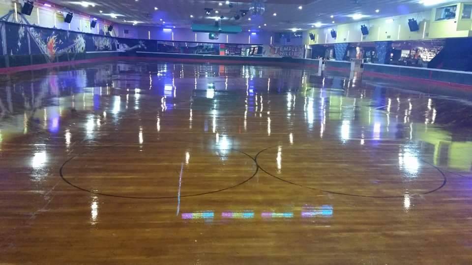 Temple Hills Skate Palace | restaurant | 3132 Branch Ave, Hillcrest Heights, MD 20748, USA | 3015056490 OR +1 301-505-6490