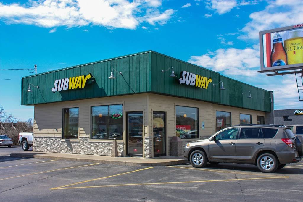 Subway | restaurant | 801 W Wisconsin St, Sparta, WI 54656, USA | 6082691177 OR +1 608-269-1177