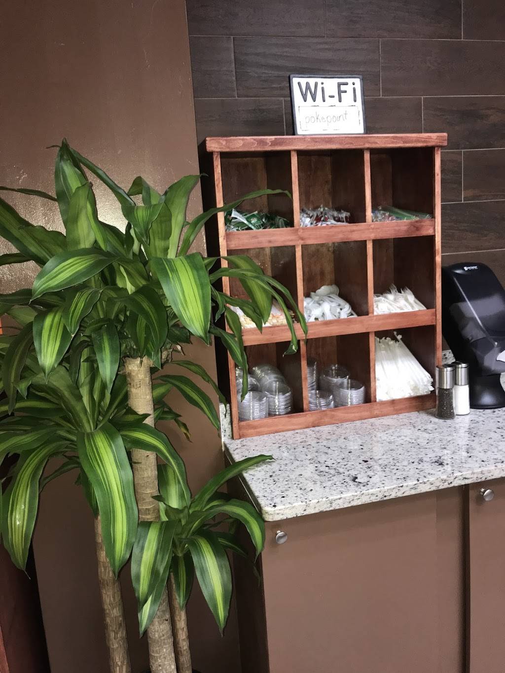 Poke Point | restaurant | 3747 Bruce B Downs Blvd, Wesley Chapel, FL 33544, USA | 8135288464 OR +1 813-528-8464