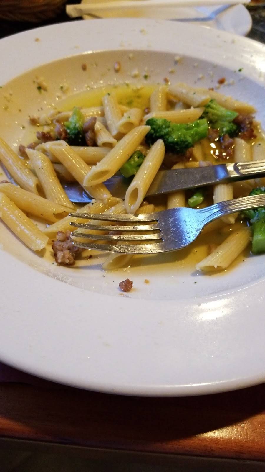 Centro Pizza Italian Specialty | restaurant | 65 Whitfield St, Guilford, CT 06437, USA | 2034537481 OR +1 203-453-7481