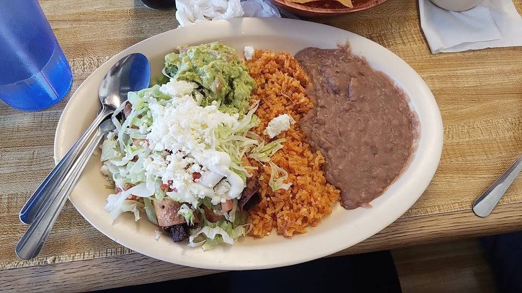 Mar Y Tierra | restaurant | 826 W Mission Blvd, Ontario, CA 91762, USA | 9094600956 OR +1 909-460-0956