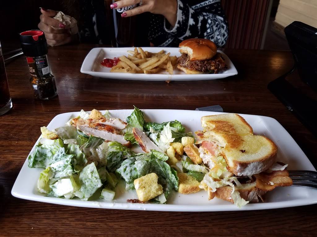 Applebees Grill + Bar | restaurant | 16867 Sierra Lakes Pkwy, Fontana, CA 92336, USA | 9098541003 OR +1 909-854-1003