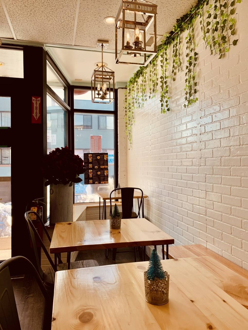 Thaisaapquincy | restaurant | 3 Brook St, Quincy, MA 02170, USA | 6174048185 OR +1 617-404-8185