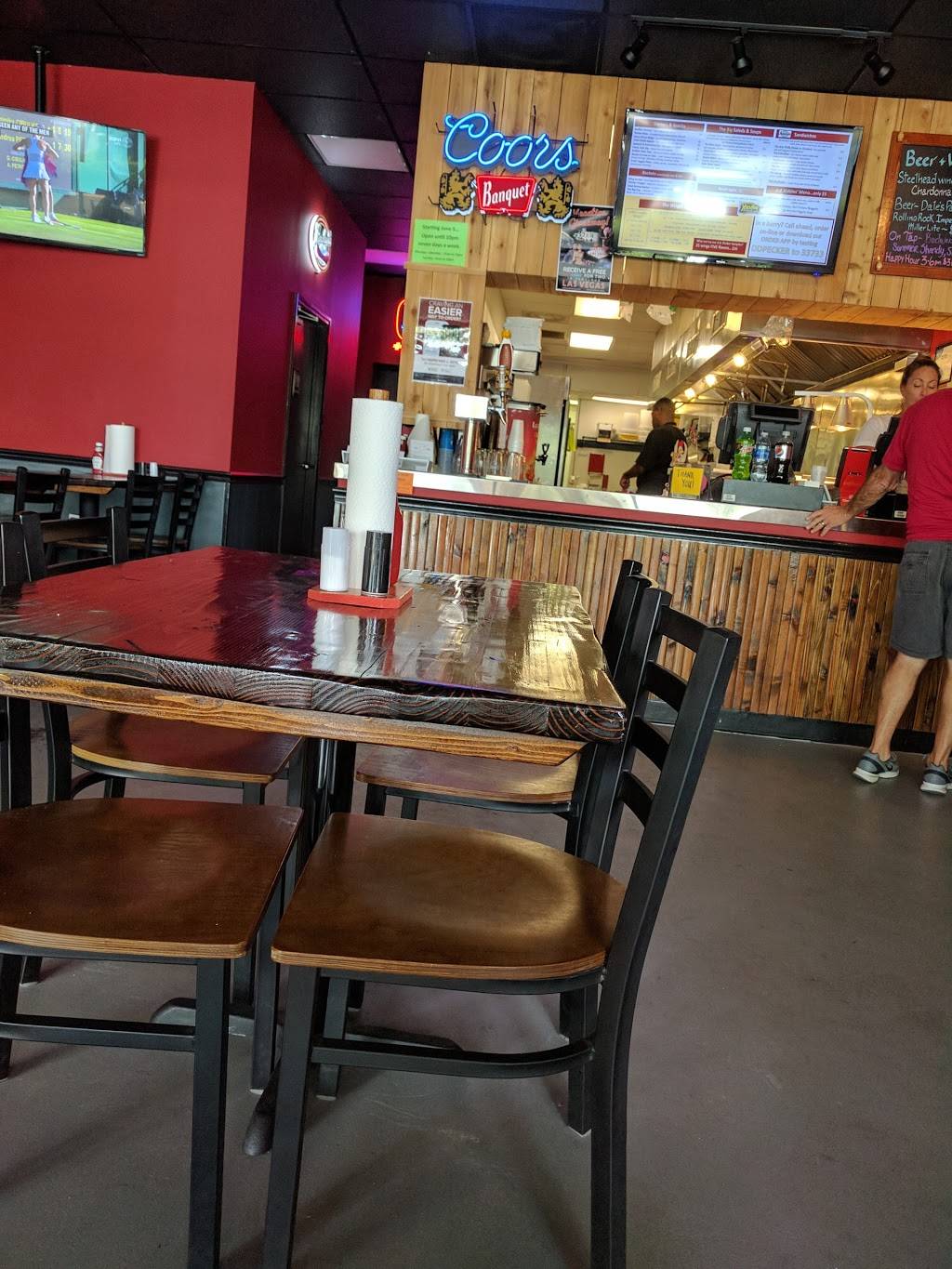 d.d. Peckers On-The-Fly | restaurant | 1975 Magwood Dr t, Charleston, SC 29407, USA | 8437649600 OR +1 843-764-9600