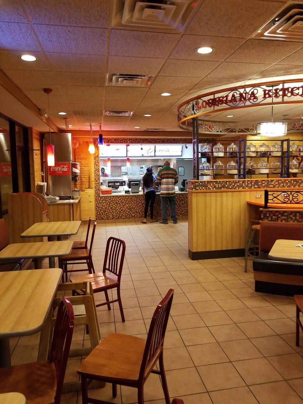 Popeyes Louisiana Kitchen | restaurant | 2954 Dale Blvd, Dale City, VA 22193, USA | 7036703150 OR +1 703-670-3150