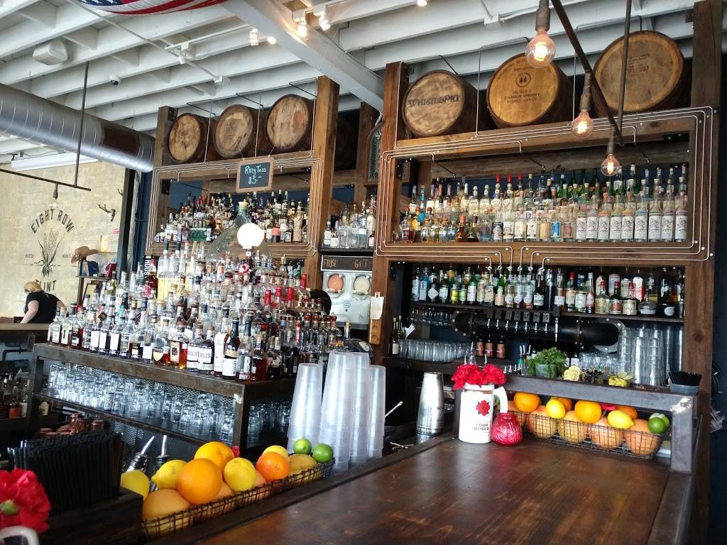 Eight Row Flint | restaurant | 1039 Yale St, Houston, TX 77008, USA | 8327674002 OR +1 832-767-4002