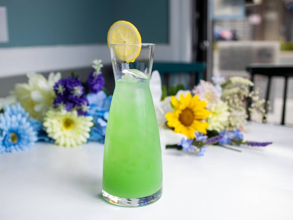 Le Moon Thai Eatery | restaurant | 2380 Lombard St, San Francisco, CA 94123, USA | 4159221599 OR +1 415-922-1599