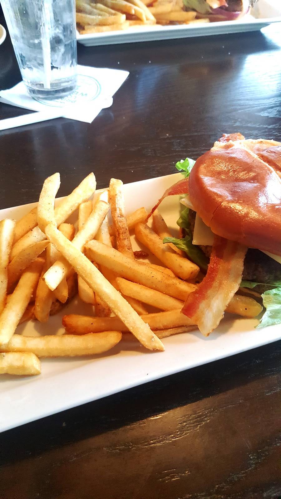 OCharley’s Restaurant & Bar | restaurant | 1830 N Bechtle Ave, Springfield, OH 45504, USA | 9373421248 OR +1 937-342-1248