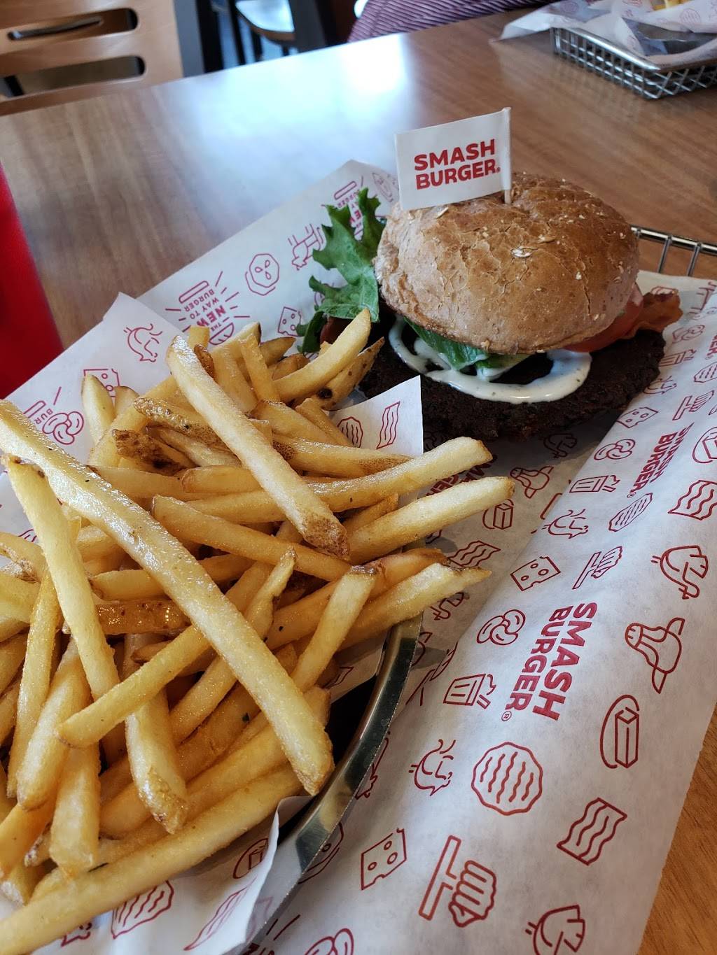 Smashburger | restaurant | 2805 University Pkwy, Sarasota, FL 34243, USA | 9413511990 OR +1 941-351-1990