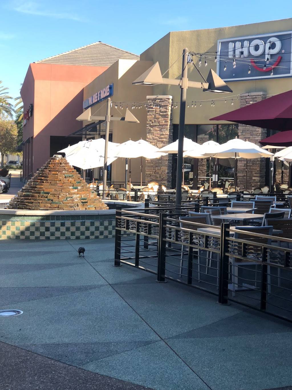 IHOP | restaurant | 2169 Fenton Pkwy, San Diego, CA 92108, USA | 6196403711 OR +1 619-640-3711