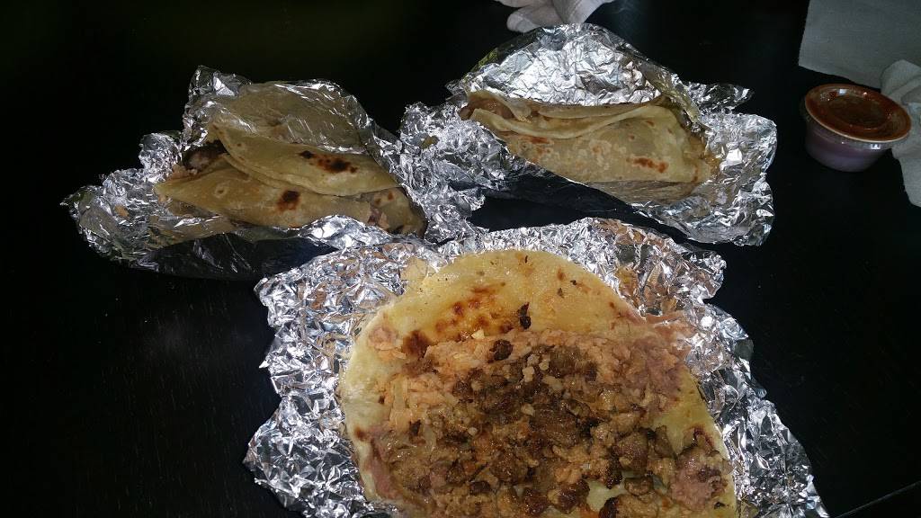 Marcos Taqueria | restaurant | 3513 Lumberdale Rd, Houston, TX 77092, USA | 7136808660 OR +1 713-680-8660