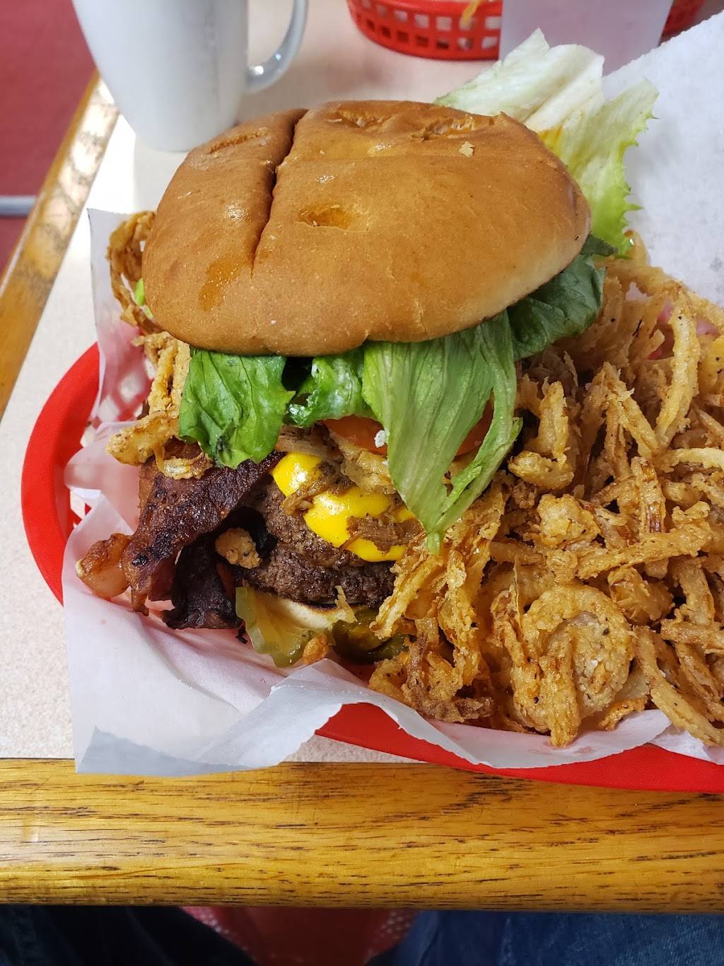 Redneck Catfish & BBQ | restaurant | 207 Roy Hill Blvd, Goodman, MO 64843, USA | 4173647787 OR +1 417-364-7787