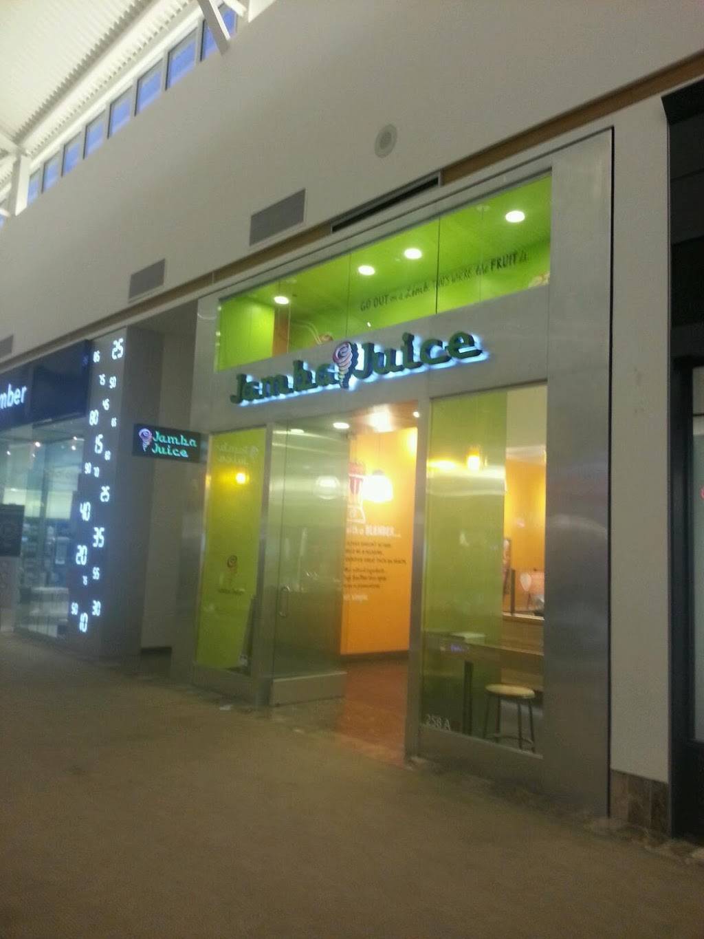 Jamba Roseville Galleria | restaurant | 1151 Galleria Blvd Space 258-A, Roseville, CA 95678, USA | 9167892282 OR +1 916-789-2282