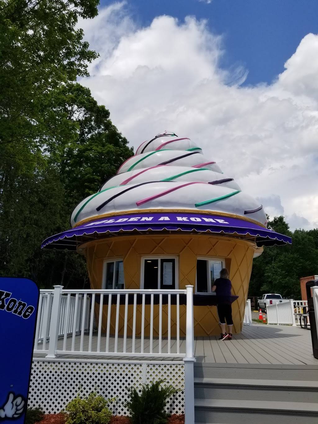 Holden A Cone | restaurant | 602 Main Rd, Holden, ME 04429, USA | 2078436011 OR +1 207-843-6011