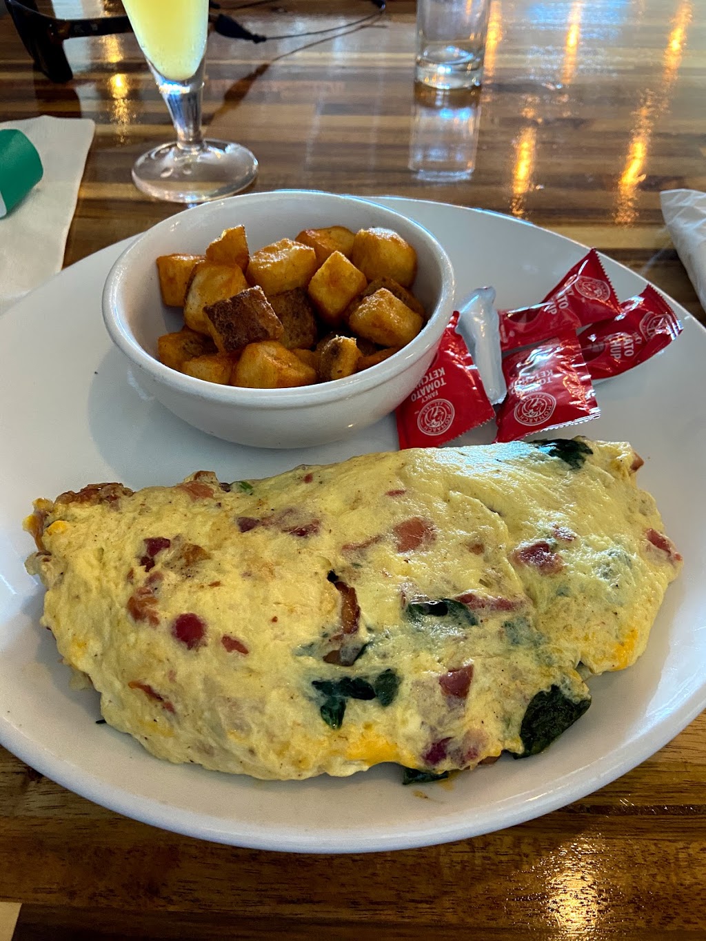 Brick & Spoon- I65 | restaurant | 3662 Airport Blvd # A, Mobile, AL 36608, USA | 2513788378 OR +1 251-378-8378