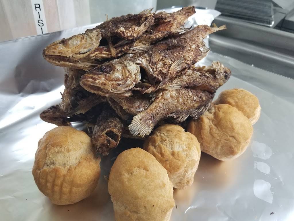 Hyltons Caribbean Kitchen | restaurant | 17020 Beaver Springs Dr, Houston, TX 77090, USA | 7139554729 OR +1 713-955-4729