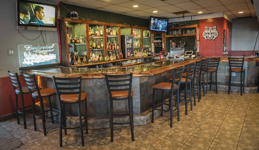 Mulligans | restaurant | 9403 E Golf Links Rd, Tucson, AZ 85730, USA | 5207335661 OR +1 520-733-5661