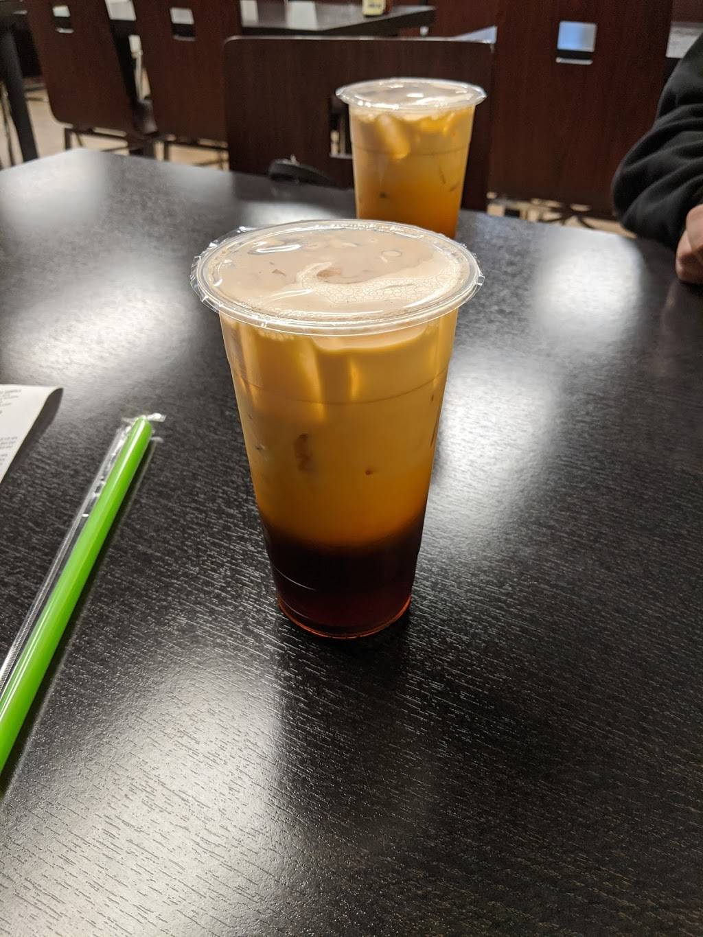 Rolls And Grill | restaurant | 3803 Ming Ave, Bakersfield, CA 93309, USA | 6617355830 OR +1 661-735-5830