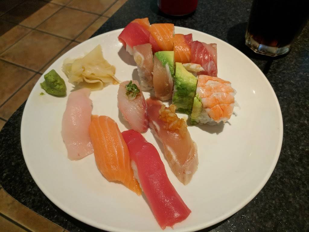 Fuji Sushi & Rolls | restaurant | 208 Palm Ave, Burbank, CA 91502, USA | 8188480688 OR +1 818-848-0688