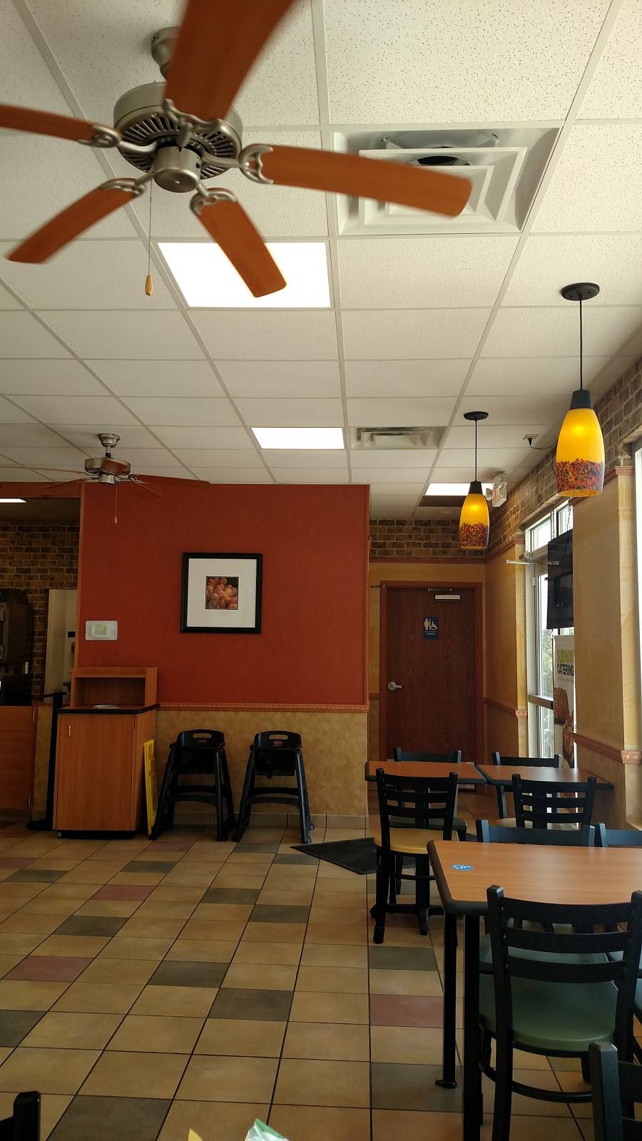 Subway | restaurant | 16970 OH-247, Seaman, OH 45679, USA | 9373860444 OR +1 937-386-0444