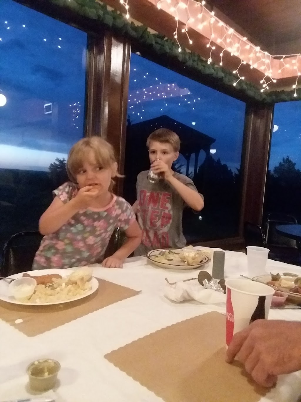 Enders Lake Golf Course | restaurant | 33864 US-6, Enders, NE 69027, USA | 3088825300 OR +1 308-882-5300