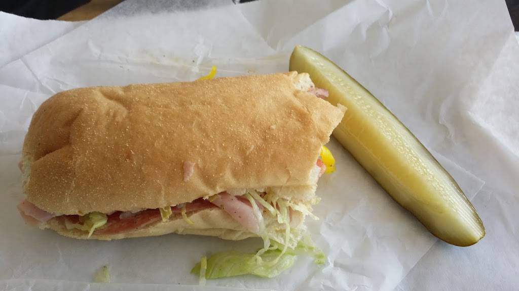 Grand Deli & Subs | restaurant | 4521 Grand Blvd, Port Richey, FL 34652, USA | 7278473611 OR +1 727-847-3611