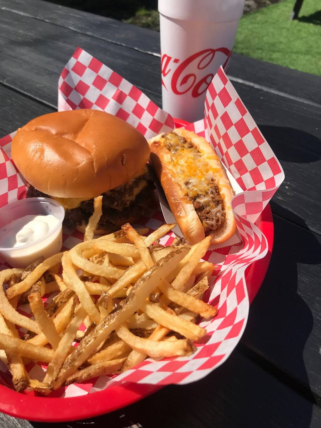 The Drive In | restaurant | 561 E Tom T Hall Blvd, Olive Hill, KY 41164, USA | 6063152025 OR +1 606-315-2025