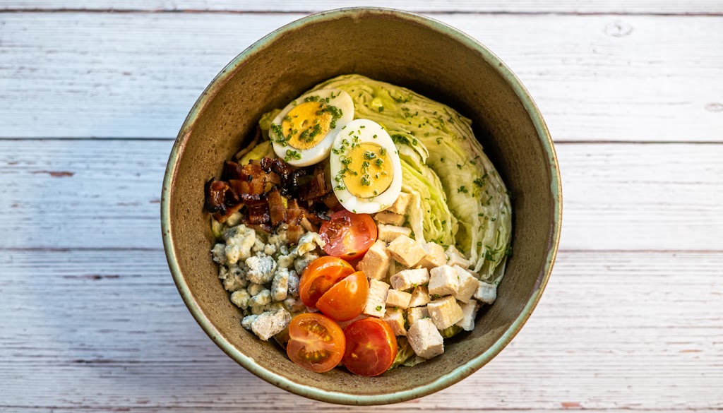 LA Greens | restaurant | 271 E Orange Grove Ave, Burbank, CA 91502, USA | 8186968641 OR +1 818-696-8641