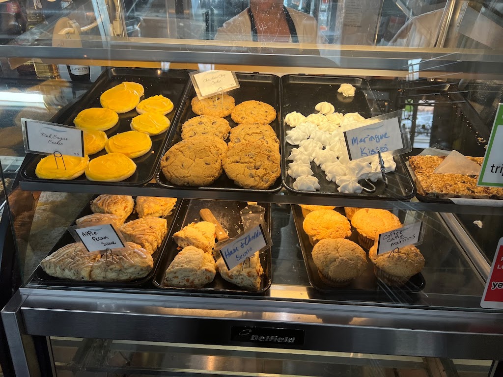 Cafe Columbia | bakery | 7 N Worthen St, Wenatchee, WA 98801, USA | 5098883970 OR +1 509-888-3970