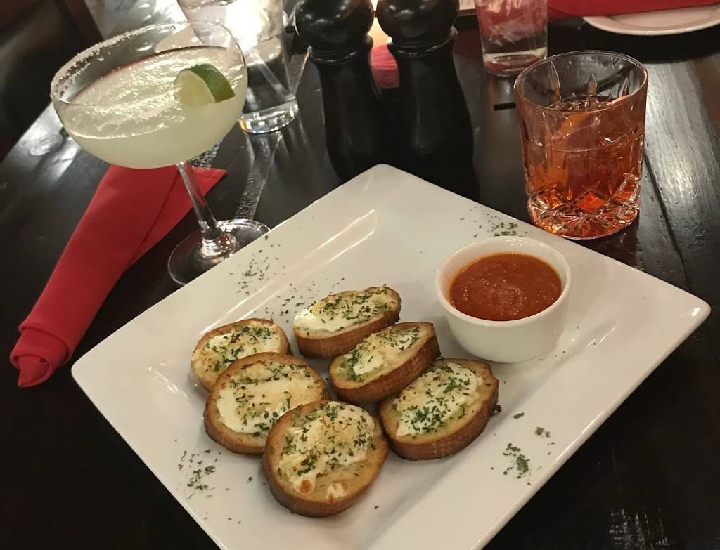 Benny’s Ristorante Italiano | restaurant | 17 S Main St, Temple, TX 76501, USA | 2547710169 OR +1 254-771-0169