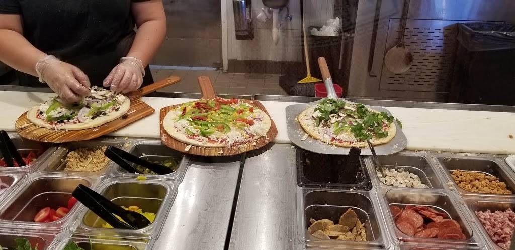 Pieology Pizzeria, Rancho Mirage, CA | restaurant | 42500 Bob Hope Dr ste c, Rancho Mirage, CA 92270, USA | 7606747117 OR +1 760-674-7117
