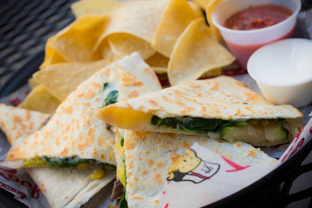 Tin Roof | restaurant | 3921 Shelbyville Rd, Louisville, KY 40207, USA | 5028951914 OR +1 502-895-1914