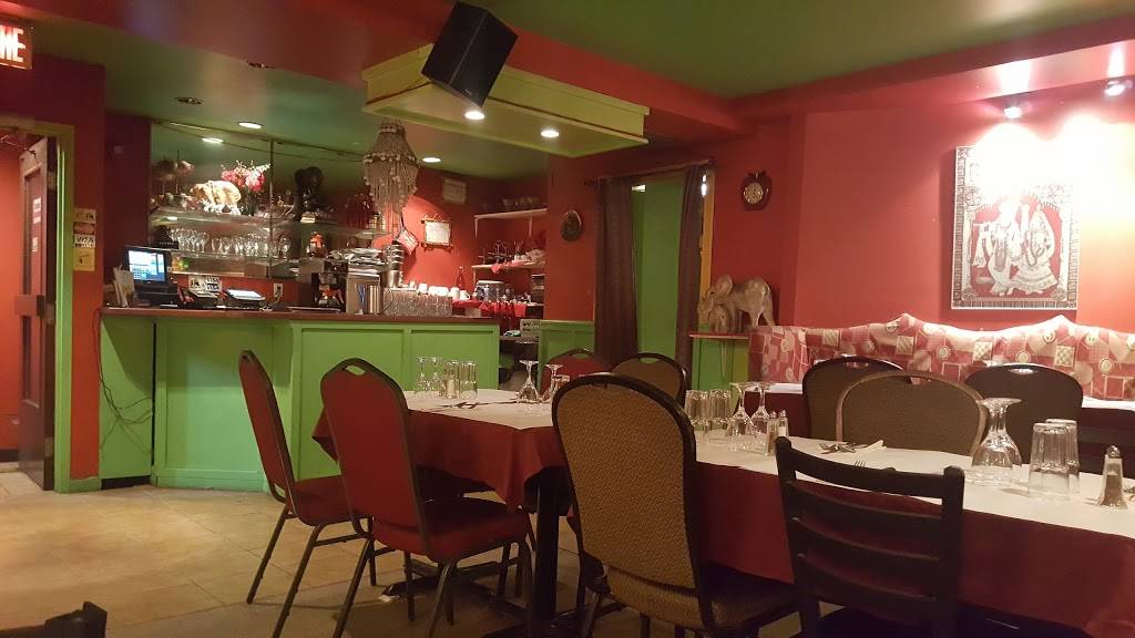 Spices of India | restaurant | 1114 Avenue Cartier, Québec, QC G1R 2S5, Canada | 4185224979 OR +1 418-522-4979