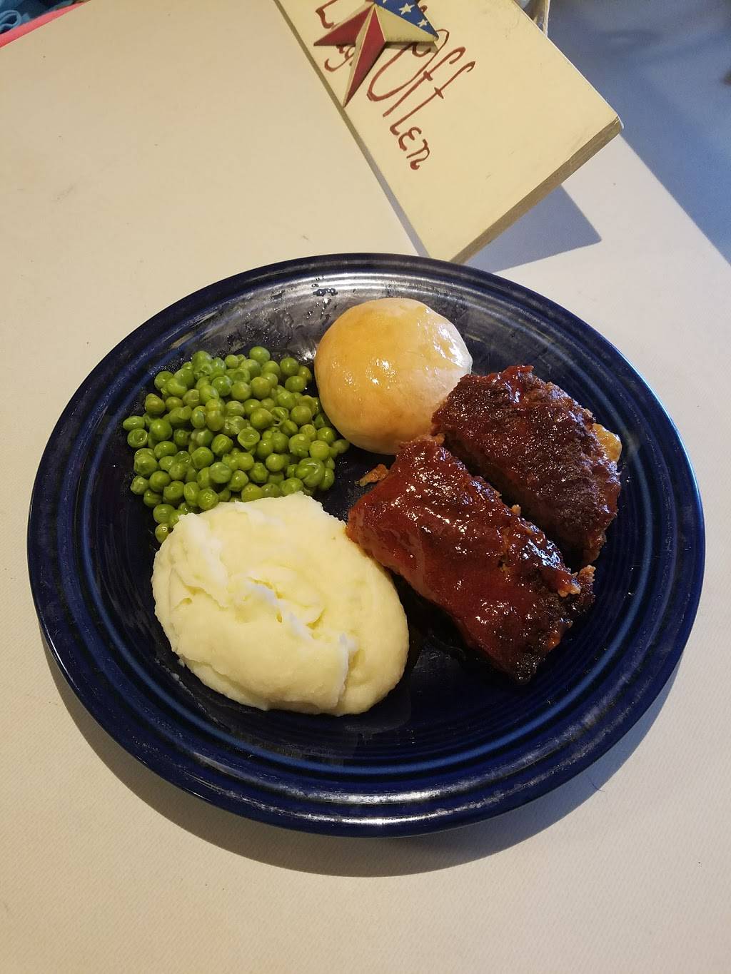 Red Star Grille | restaurant | 2365 Annadell Rd, Pioneer, TN 37847, USA | 4236637827 OR +1 423-663-7827