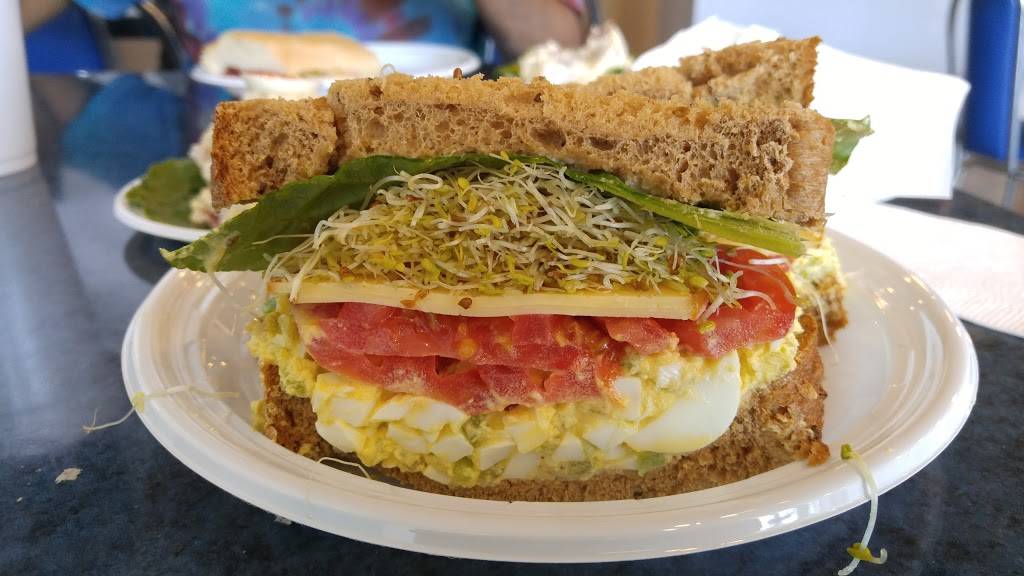 Lonnis Sandwiches Etc | restaurant | 425 Central Ave, St. Petersburg, FL 33701, USA | 7278941944 OR +1 727-894-1944