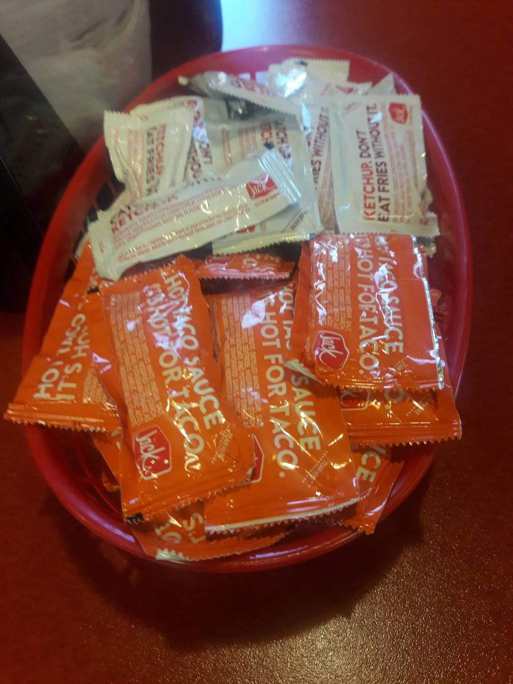 Jack in the Box | restaurant | 13449 Baseline Ave, Fontana, CA 92336, USA | 9094636434 OR +1 909-463-6434