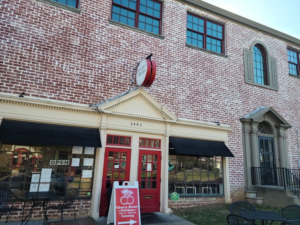 Cherry Street Kitchen | restaurant | 111 W 5th St, Tulsa, OK 74103, USA | 9188843408 OR +1 918-884-3408