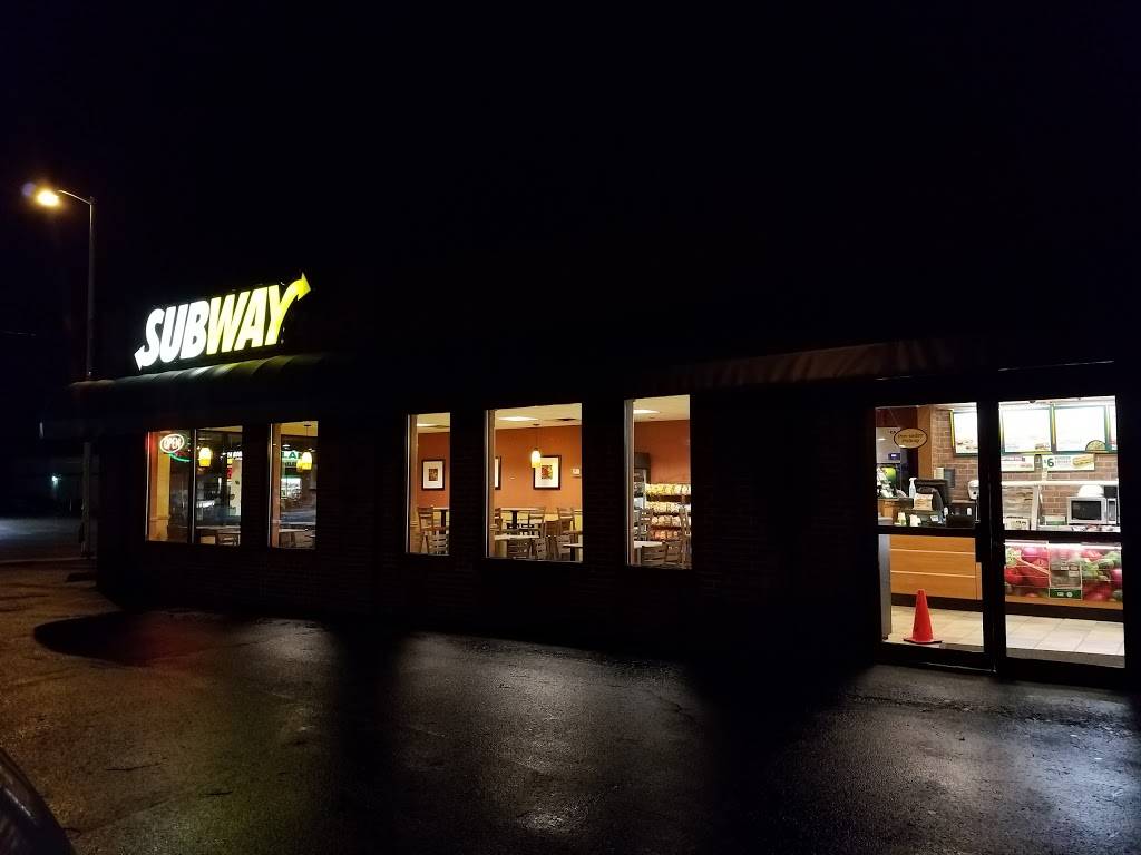 Subway | restaurant | 409 E Emmitt Ave, Waverly, OH 45690, USA | 7409475355 OR +1 740-947-5355