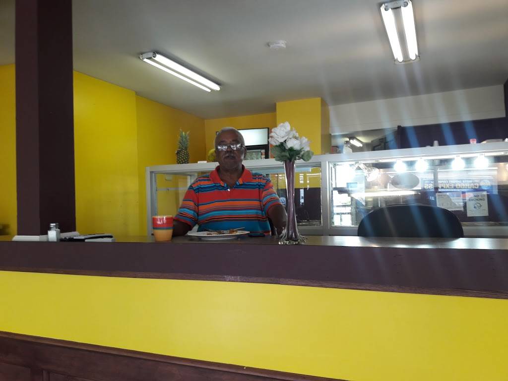 El Carbon Restaurant | restaurant | 4539, 379 Market St, Perth Amboy, NJ 08861, USA | 7327257944 OR +1 732-725-7944