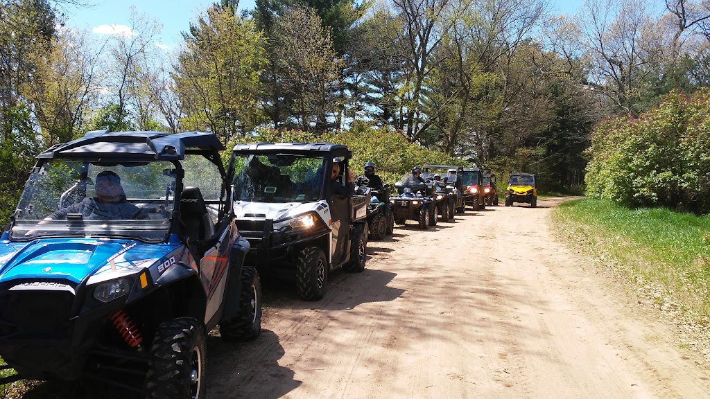 Michaels Landing Resort | restaurant | 2004 County Rd Z, Friendship, WI 53934, USA | 6083399926 OR +1 608-339-9926