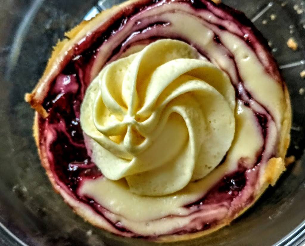 Bs Cheese Cakes | restaurant | 305 N Riverside Dr, Clarksville, TN 37040, USA | 9312162842 OR +1 931-216-2842