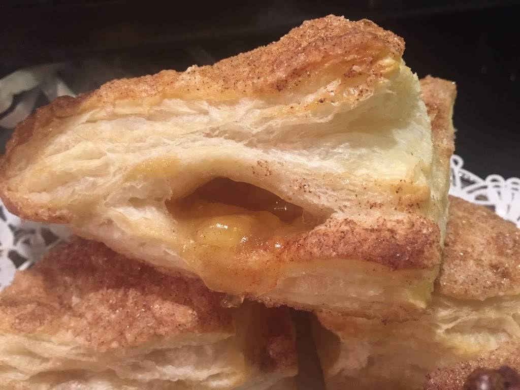 Indulge Coffee and Sandwich Co. | cafe | 17 High St, Stonington, CT 06378, USA | 8604158575 OR +1 860-415-8575