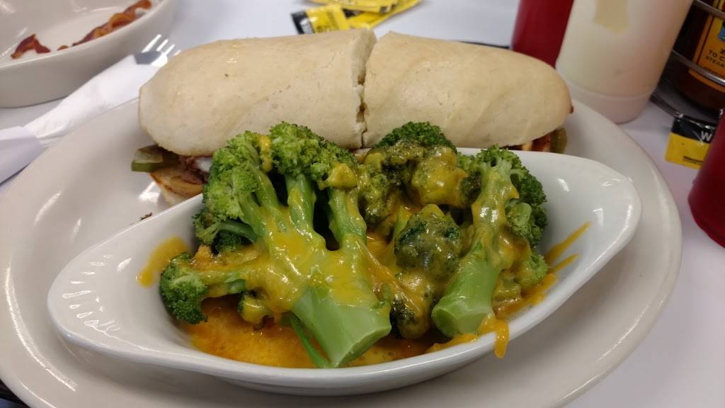 Tracks End Restaurant | restaurant | 3435 Amnicola Hwy, Chattanooga, TN 37406, USA | 4233218010 OR +1 423-321-8010