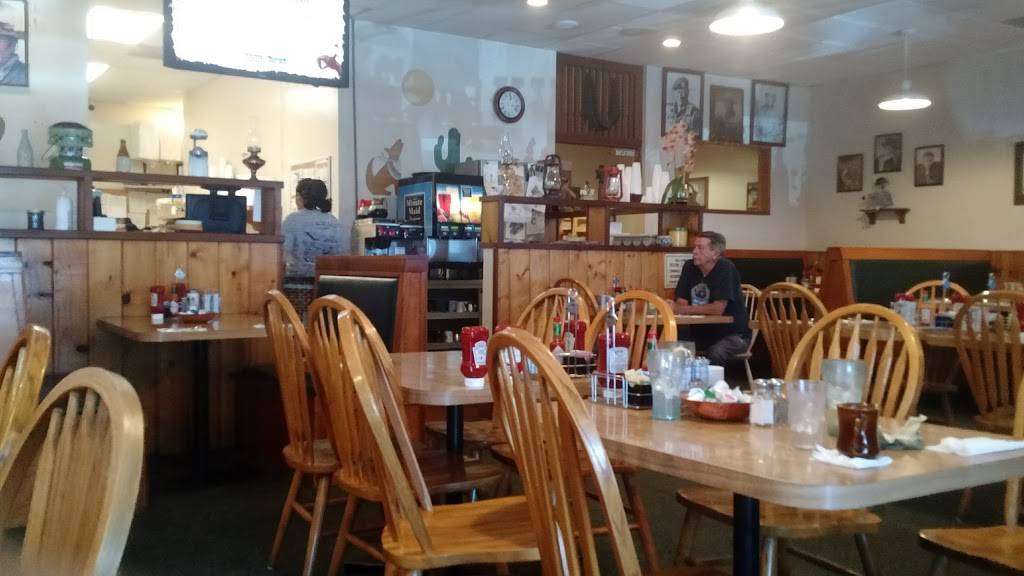 Zekes Eatin Place | meal takeaway | 1855 E 4th St, Ontario, CA 91764, USA | 9099842900 OR +1 909-984-2900