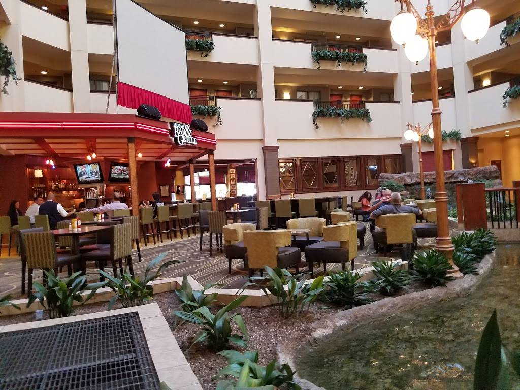 Embassy Bar & Grill | restaurant | 1040 P St, Lincoln, NE 68508, USA | 4024741111 OR +1 402-474-1111