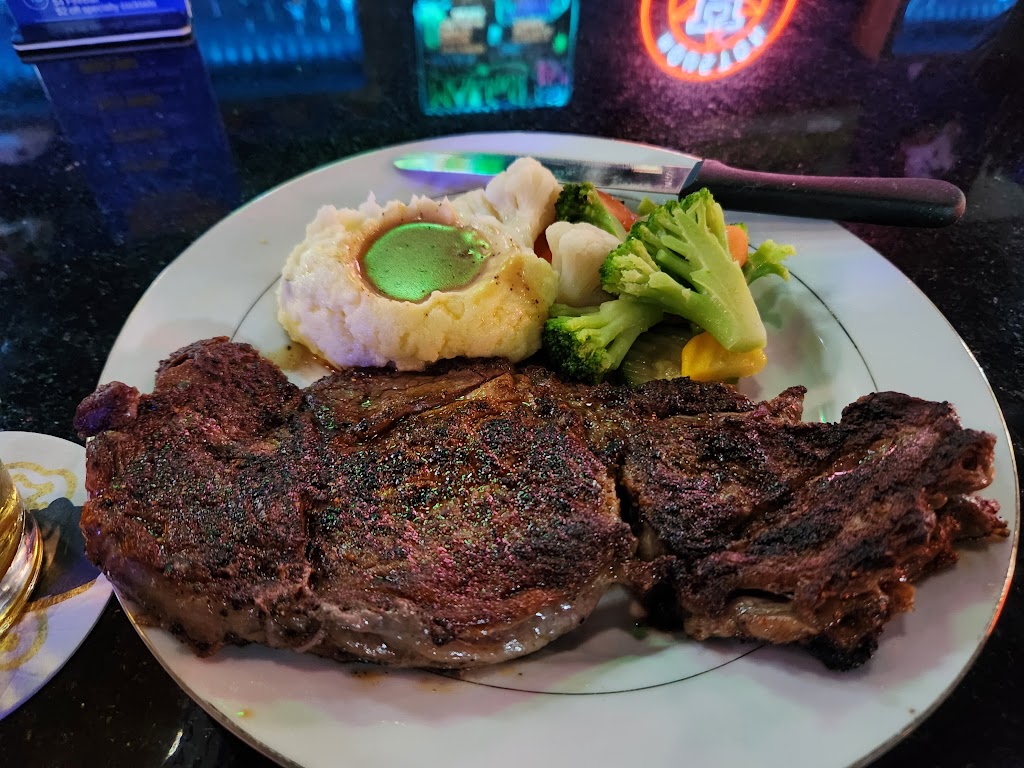 Koozies Sports Bar and Grill | restaurant | 8190 Barker Cypress Rd #300, Cypress, TX 77433, USA | 2818153121 OR +1 281-815-3121