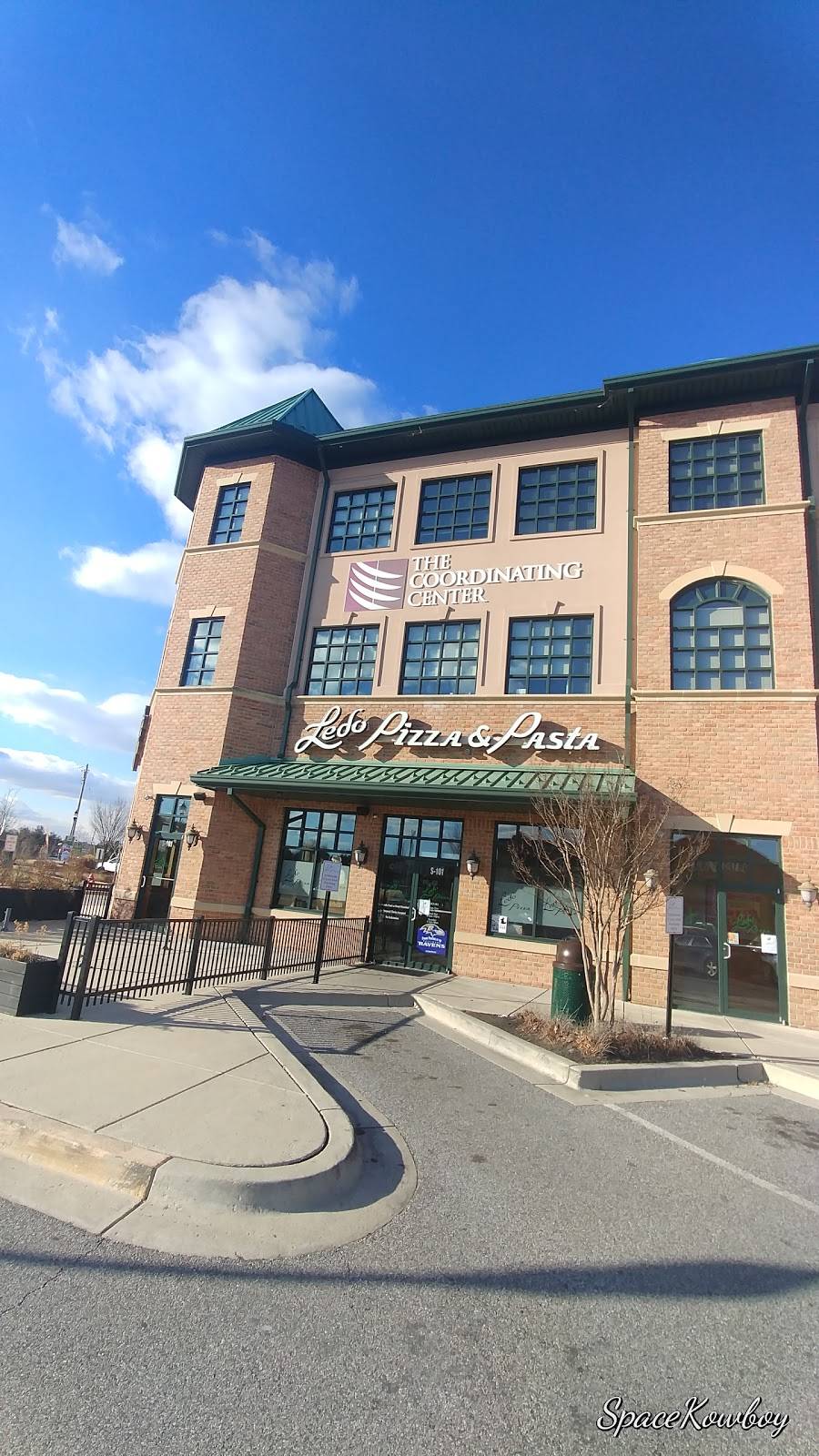 Ledo Pizza | meal takeaway | 8531 Veterans Hwy, Millersville, MD 21108, USA | 4107293333 OR +1 410-729-3333