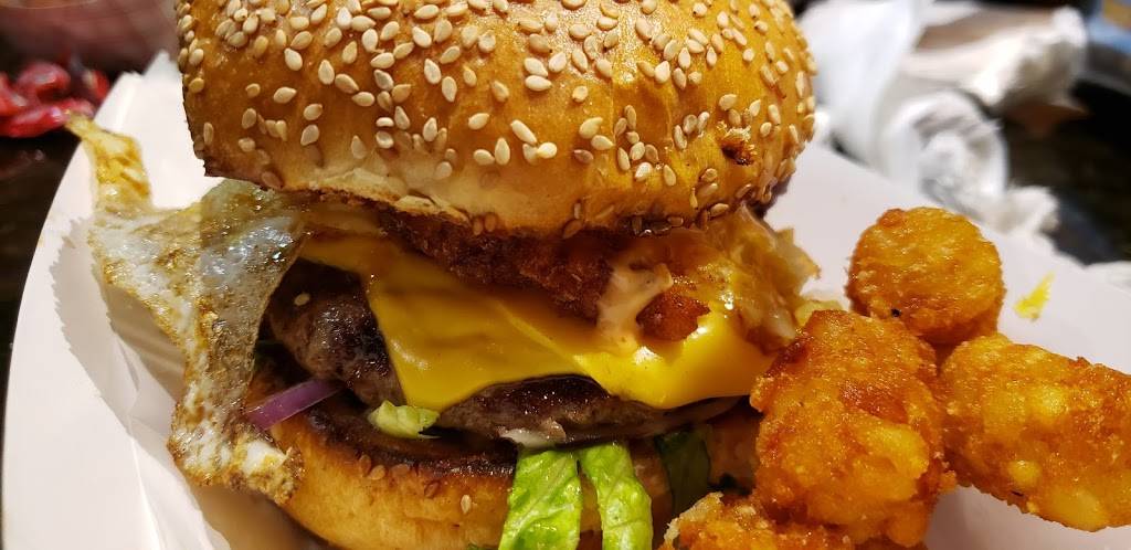 Charm City Burger Company | restaurant | 1136 E Hillsboro Blvd, Deerfield Beach, FL 33441, USA | 9545310300 OR +1 954-531-0300